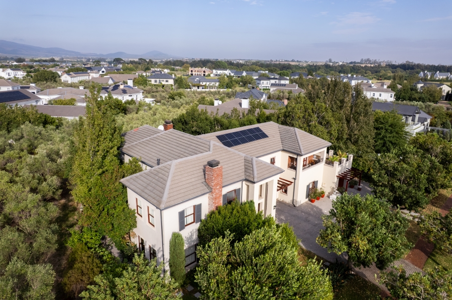 5 Bedroom Property for Sale in Val De Vie Estate Western Cape